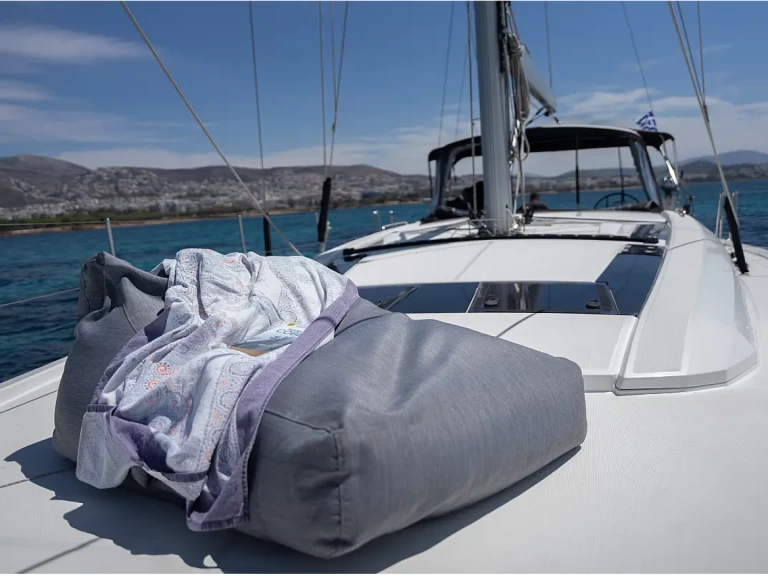 Sailboat to hire Lefkáda at the best price