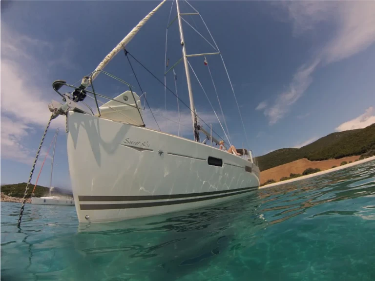 Yacht charter Lefkáda - Jeanneau Sun Odyssey 42 DS on SamBoat