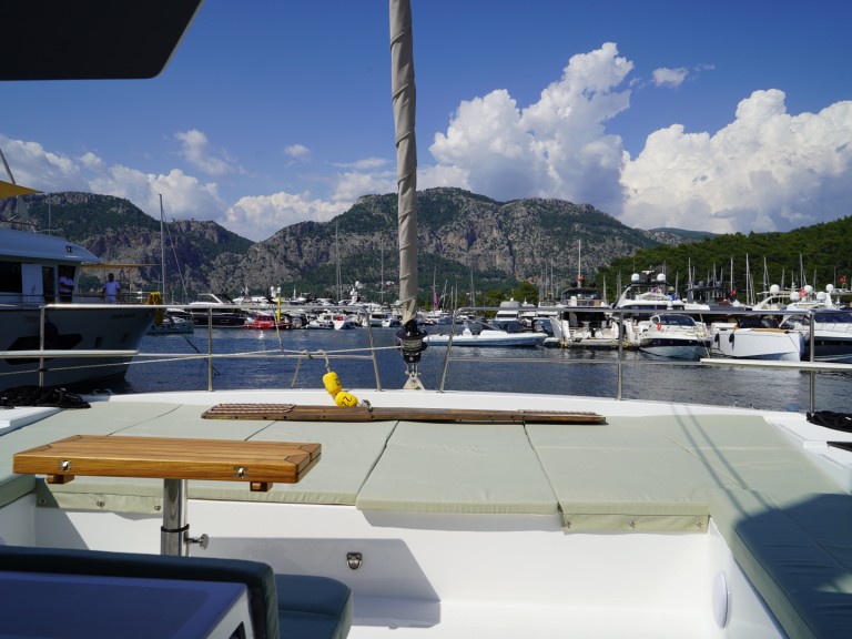 Charter a Bali Catamarans Bali 4.6 in Turgutreis on Samboat