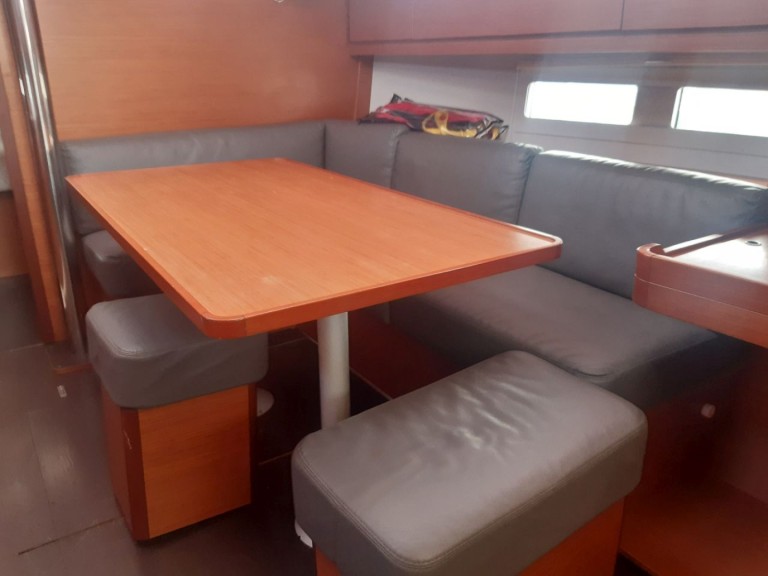 Yacht hire Anse Marcel cheap Dufour 390 GL