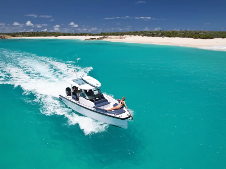 Hire Motorboat Axopar with a boat licence