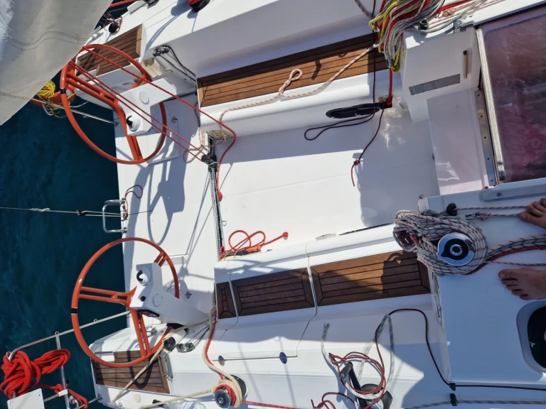 Sailboat hire in Cavtat - Elan Elan 350 Performance