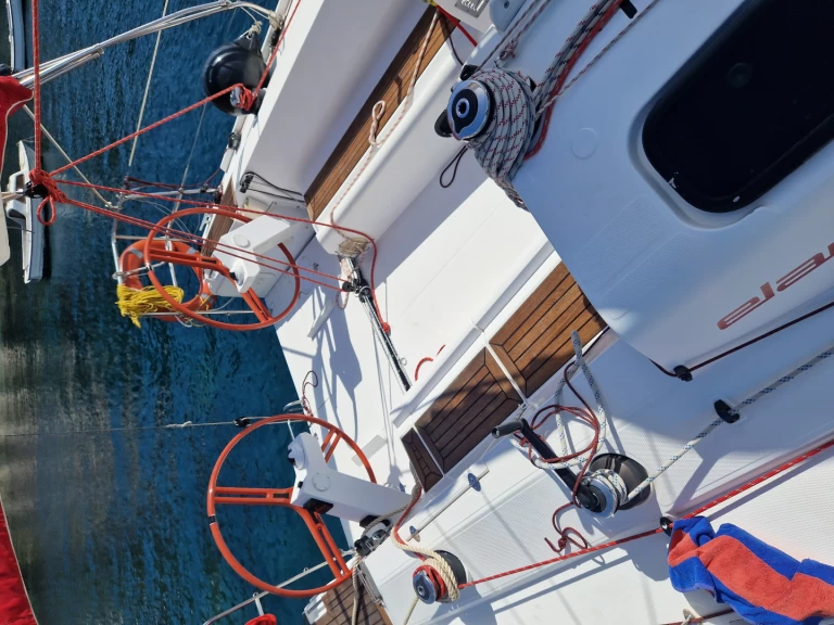 Charter a Elan Elan 350 Performance in Cavtat on Samboat