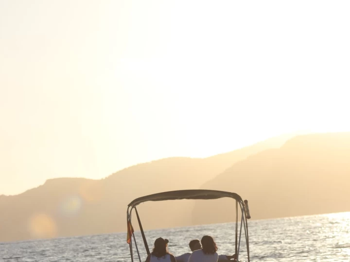 Hire a Polyester Yacht Marion 500 Palma de Mallorca