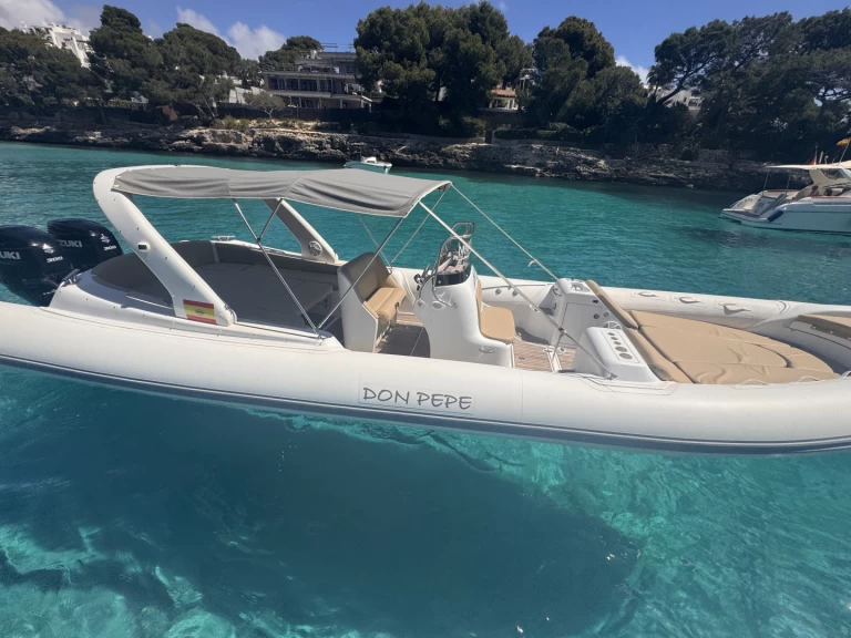 Charter a Bat  996 Open EFB in Cala d'Or on Samboat
