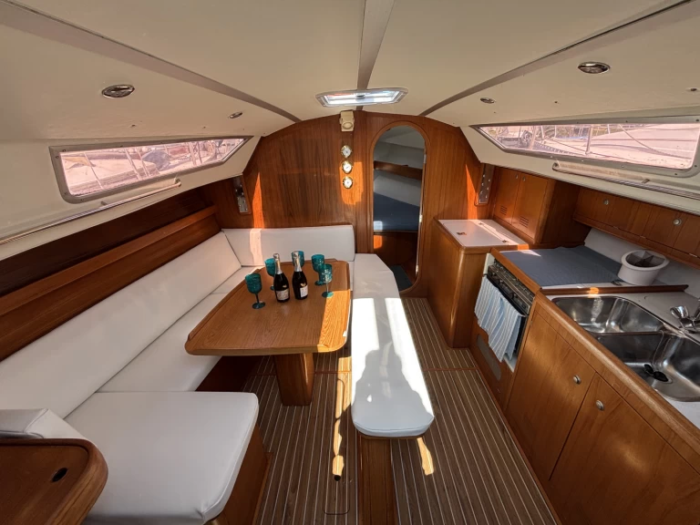 Charter a Gibert Marine Gib Sea 334 in Castelletto sopra Ticino on Samboat