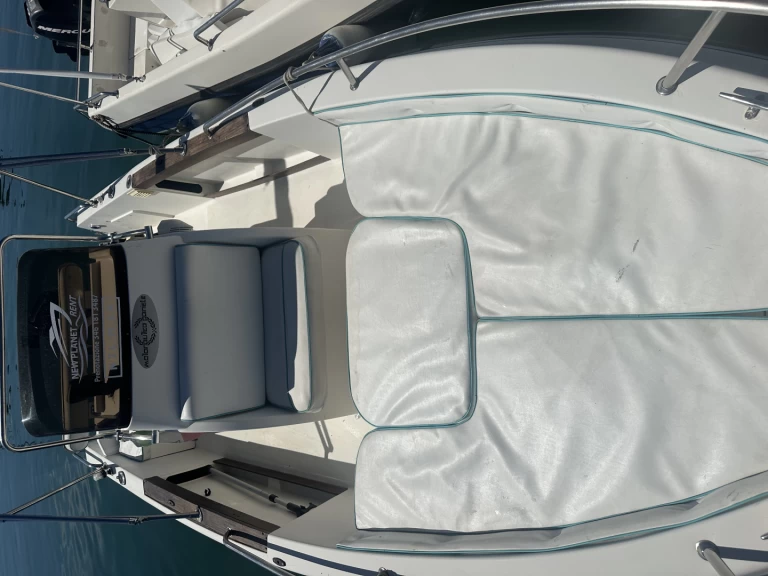 Hire Motorboat tecnofiber with a boat licence