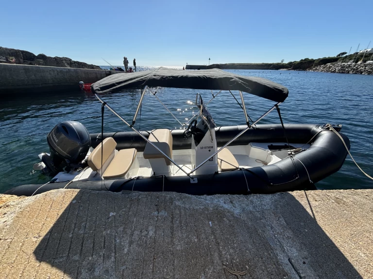 Hire a Bombard Sunrider 650 Locmiquélic