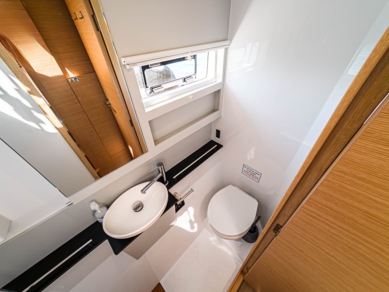 Hire Catamaran Nautitech with a boat licence