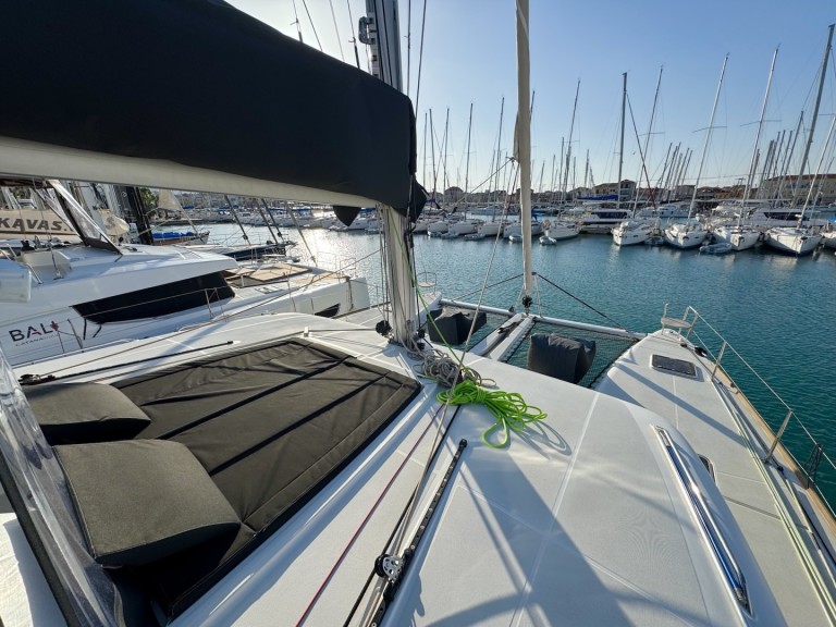 Hire Catamaran with or without skipper Lagoon Lefkáda