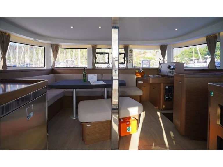 Hire a Lagoon Lagoon 42 Tourlos