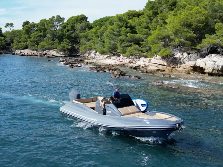 Hire RIB Zar with a boat licence