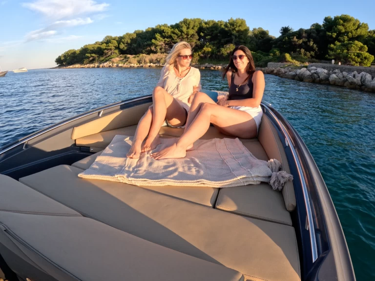 Zar ZAR 85 Sport Luxury charter bareboat or skippered in  Cogolin