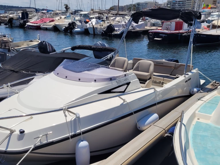 Motorboat hire in Cannes - Quicksilver Activ 505 Cabin