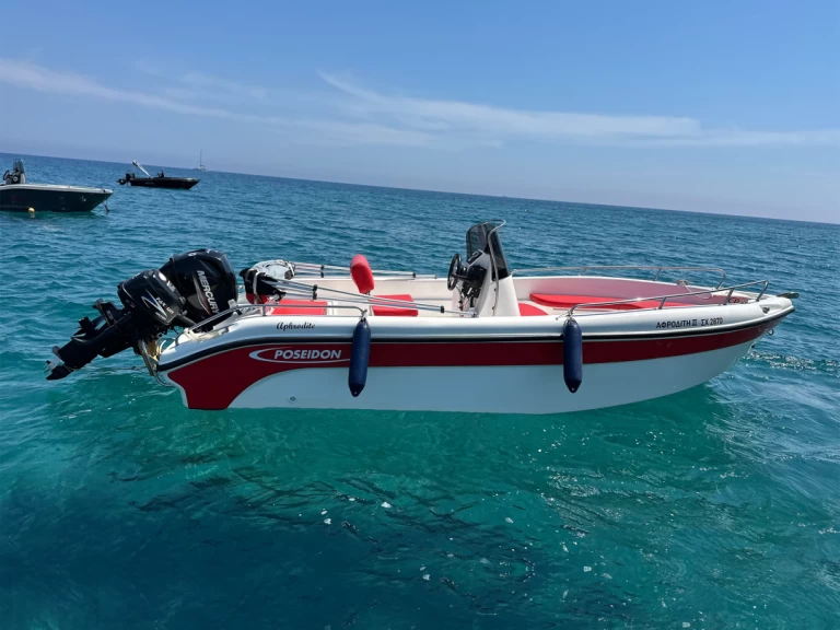 Charter a Poseidon BLU WATER 185 in Agía Kiriakí on Samboat