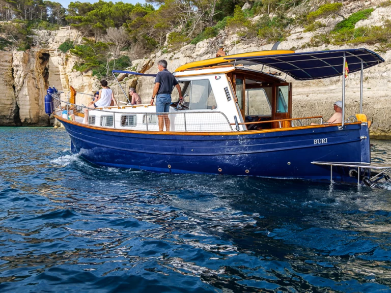 Hire Motorboat with or without skipper Myabca Cala Galdana