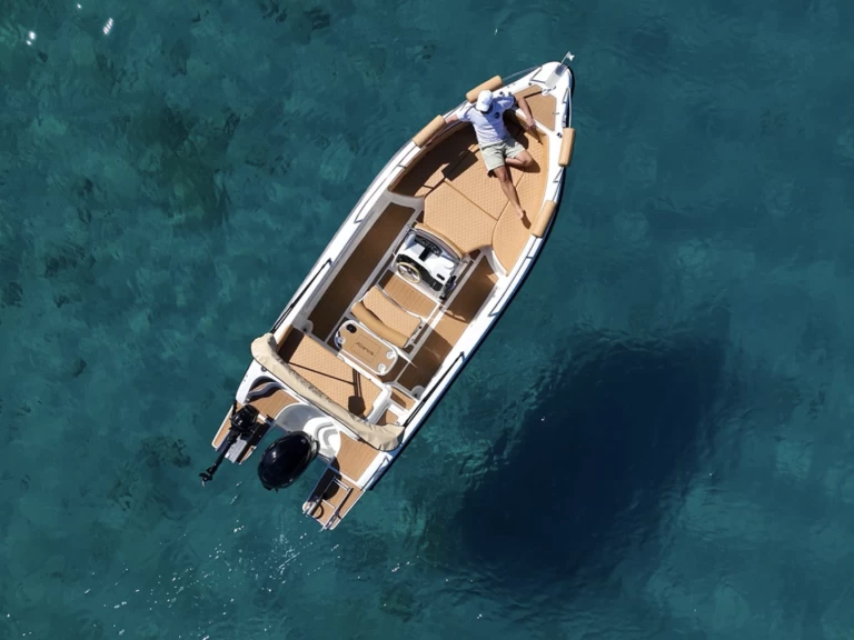 Yacht hire Latchi cheap F 19