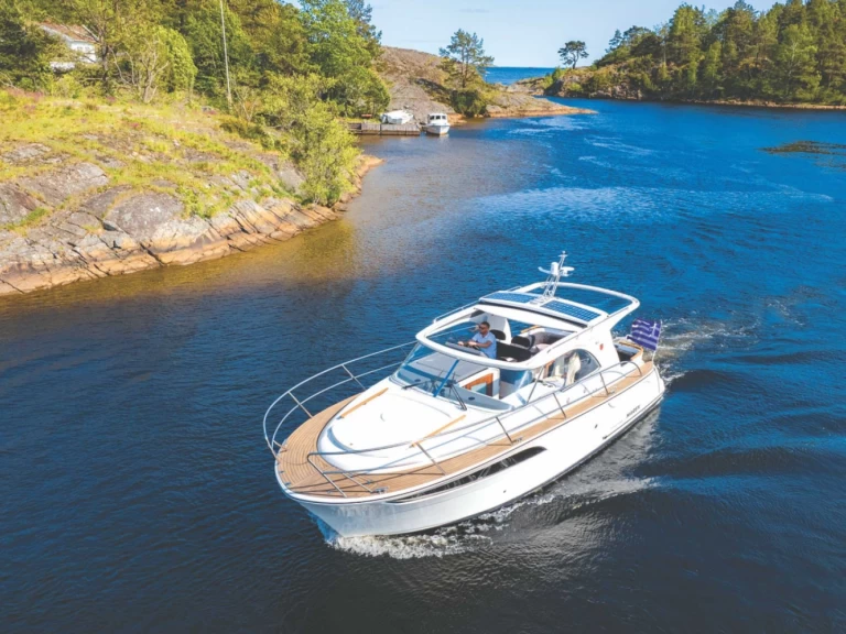 Yacht charter Gouvia - Marex 310 on SamBoat