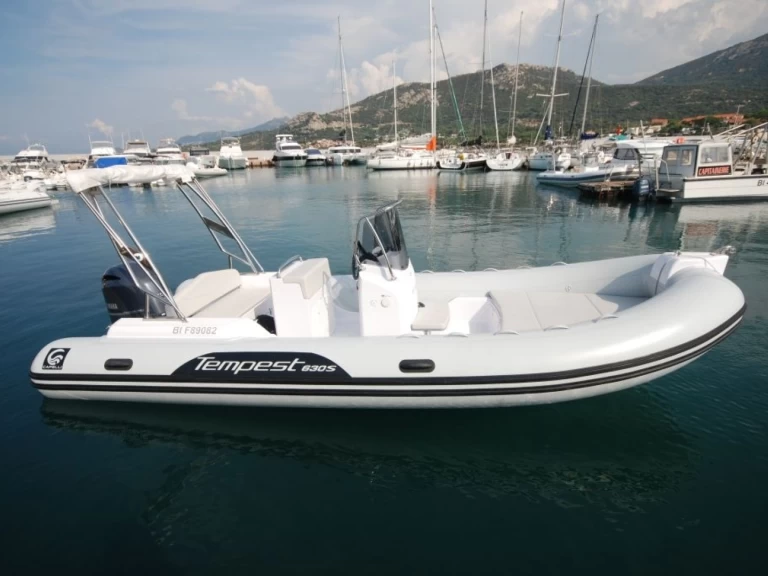 RIB hire in Marine de Sant'Ambrogio - Capelli Tempest 630