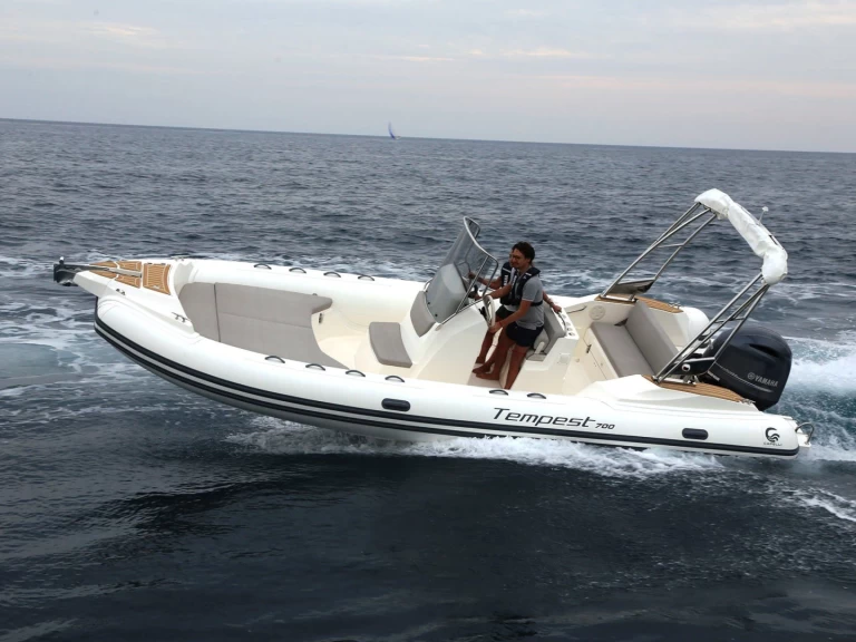 Hire RIB with or without skipper Capelli Marine de Sant'Ambrogio
