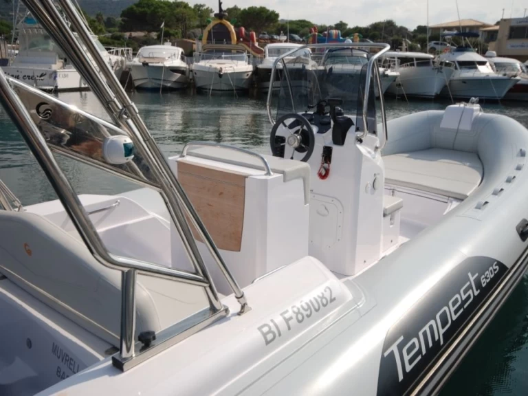 RIB hire in Marine de Sant'Ambrogio - Capelli Tempest 630