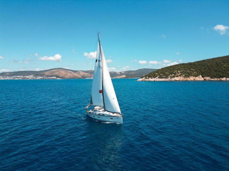 Charter a Bavaria Cruiser 40 in Bodrum on Samboat