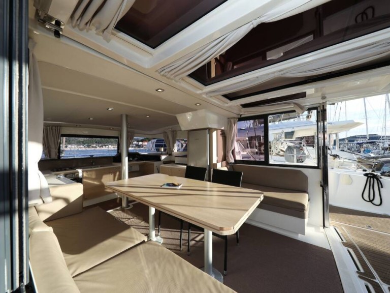 Hire Catamaran Catana with a boat licence