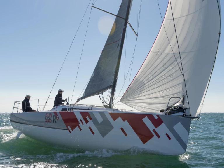 Yacht hire Port-Haliguen cheap Sun Fast 3200
