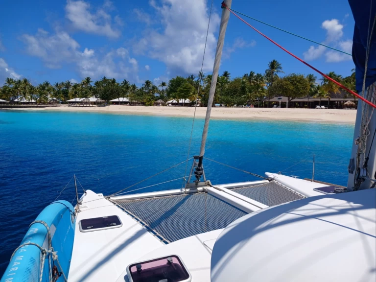 Catamaran hire in Saint Vincent (Island) - Lagoon Lagoon 380 S2