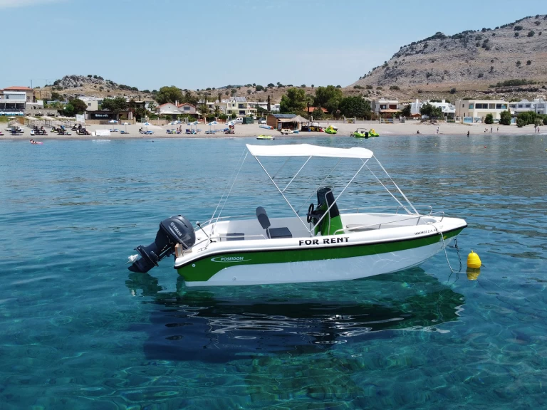 Hire a Poseidon Blue Water NE Lárdos