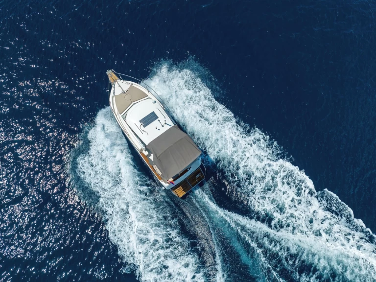 Yacht charter Drage - Ocqueteau Ocqueteau 715 Timonier on SamBoat