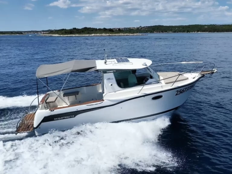 Hire a Ocqueteau Ocqueteau 715 Timonier Drage