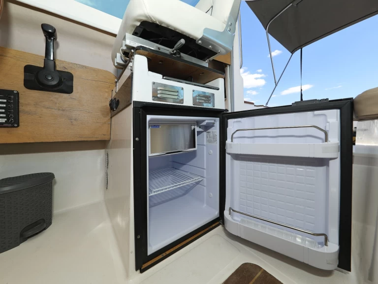 Motorboat hire in Drage - Ocqueteau Ocqueteau 715 Timonier