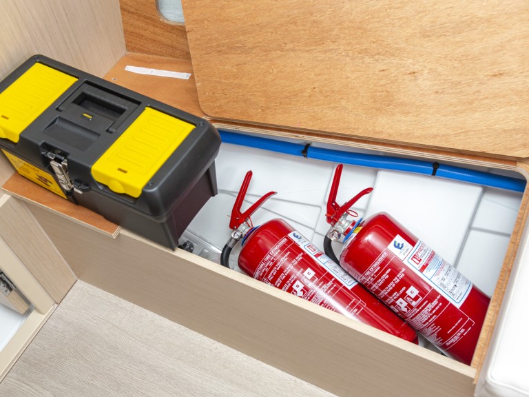 Yacht hire Lefkáda cheap Oceanis 34.1