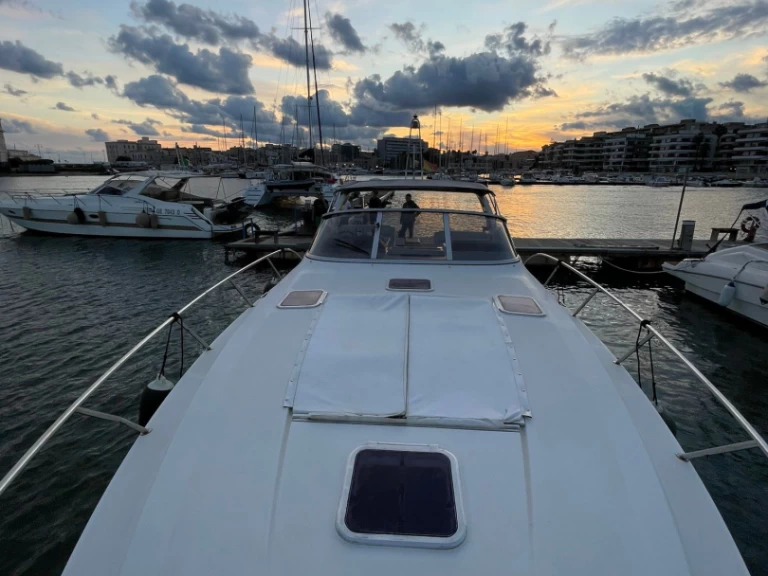 Hire Motorboat with or without skipper Cranchi Porto Siracusa