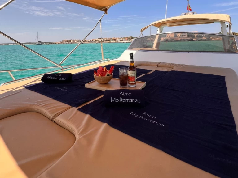 Charter a Menorquin-Yachts Menorquin Yachts 120 in Palma de Mallorca on Samboat