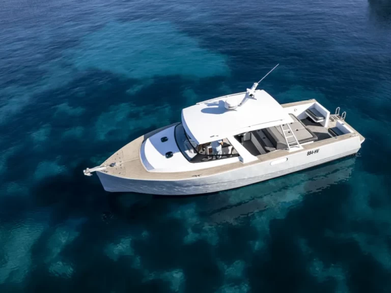 Yacht charter Hvar - Colnago Colnago on SamBoat