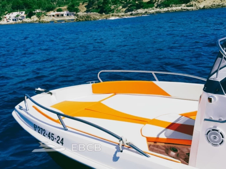 Hire Motorboat V2 BOATS with a boat licence