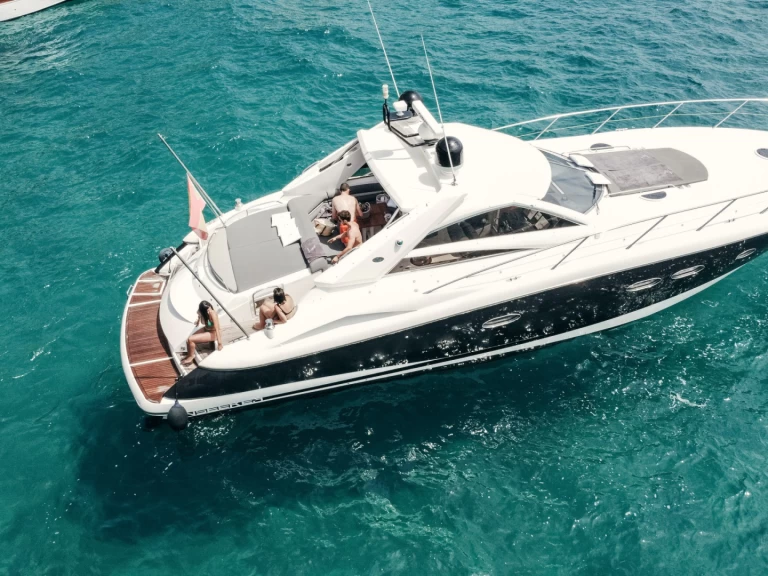 Luxury Yacht hire in Castell-Platja d'Aro - Sunseeker Portofino 53