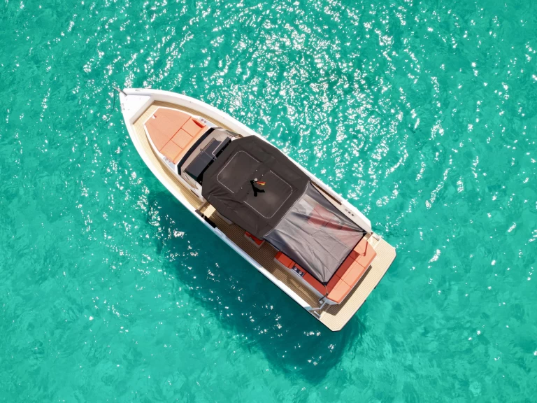 Hire Motorboat with or without skipper DE ANTONIO Yachts Marina Ibiza