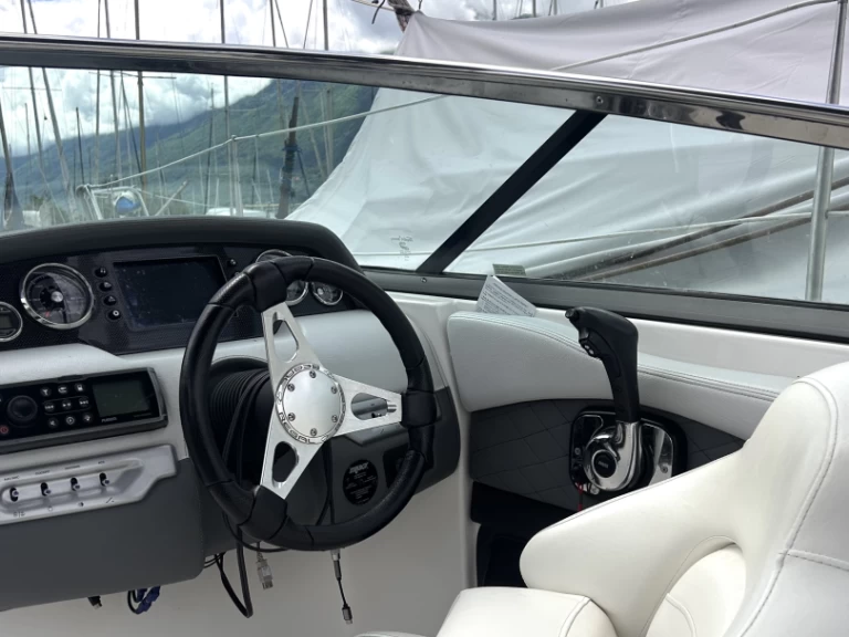 Motorboat to hire Aix-les-Bains at the best price