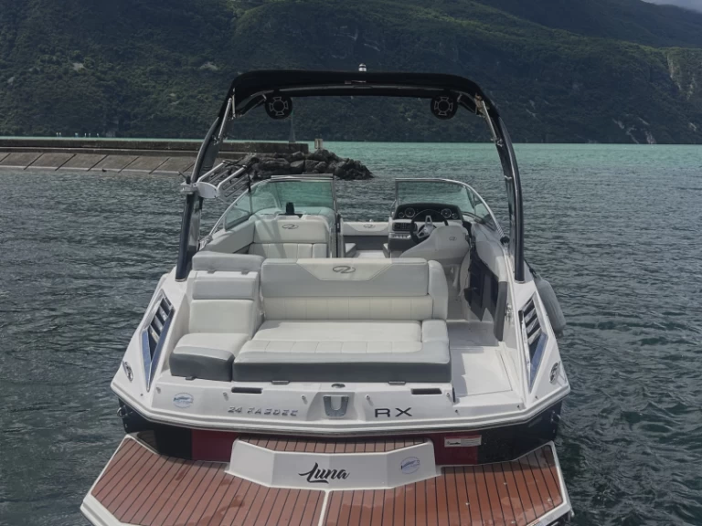 Motorboat to hire Aix-les-Bains at the best price