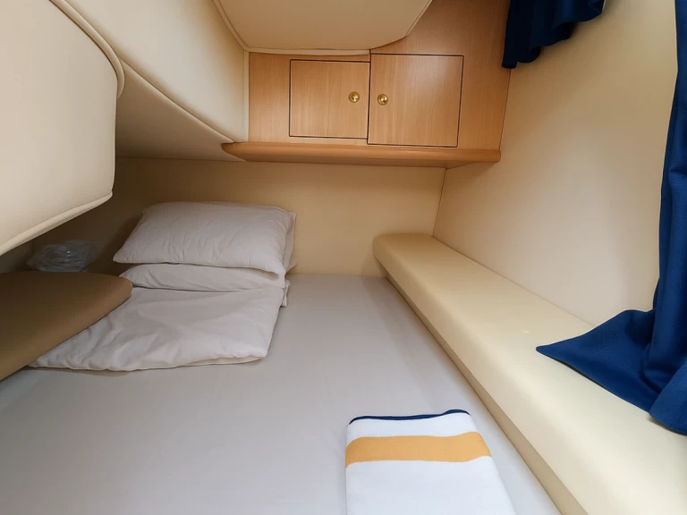 Charter a Saver Saver 330 Sport in Mahón on Samboat
