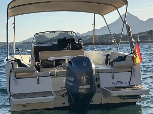 Motorboat hire in Marina Greenwich - Nuva Nuva M6 Open