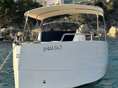 Hire Motorboat with or without skipper Nuva Marina Greenwich