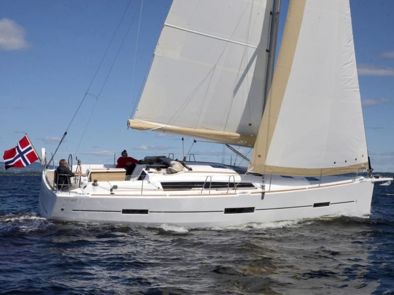 Dufour Dufour 412 Grand Large charter bareboat or skippered in  Zaton