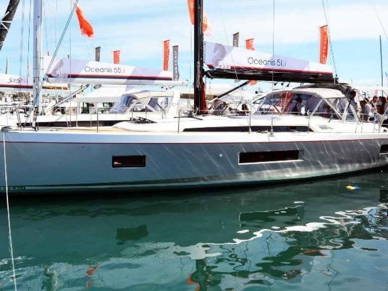 Yacht hire Gouvia cheap Oceanis 51.1