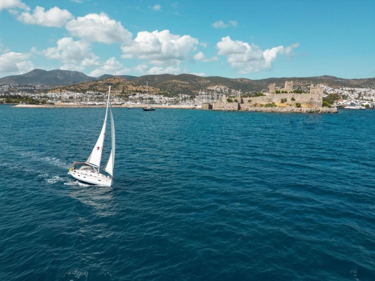 Charter a Bavaria Cruiser 40 in Bodrum on Samboat