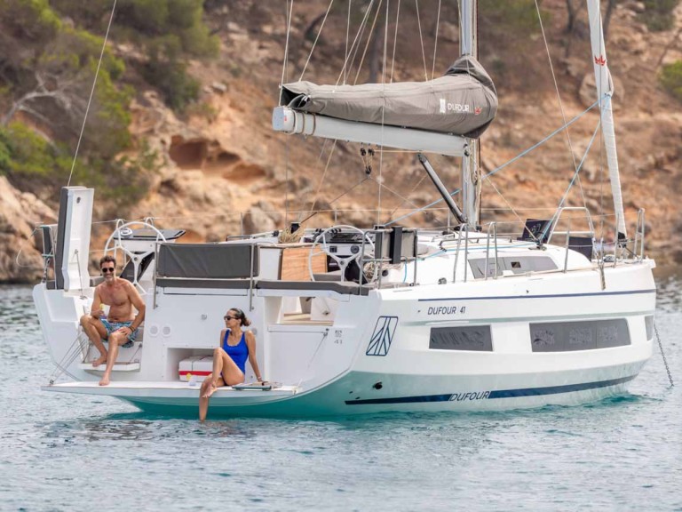 Sailboat hire in Murter-Kornati - Dufour Dufour 41 - 3 cab.