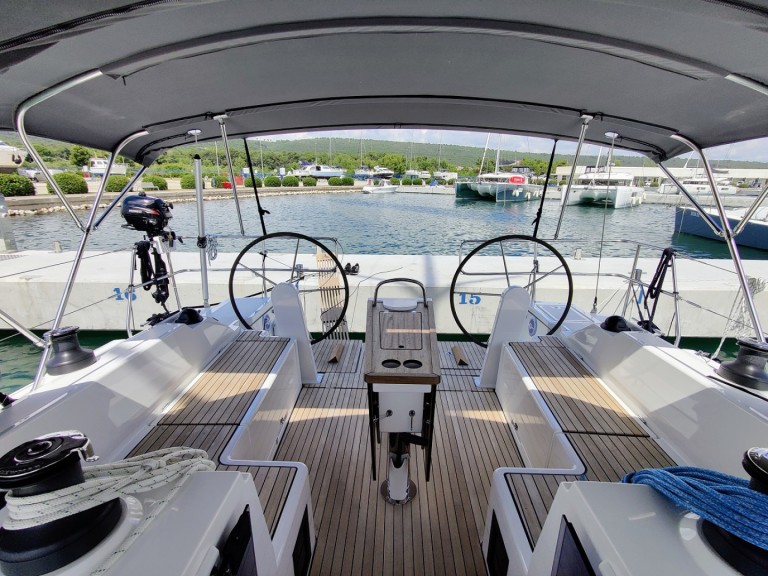 Hire Sailboat with or without skipper Bavaria Sukošan